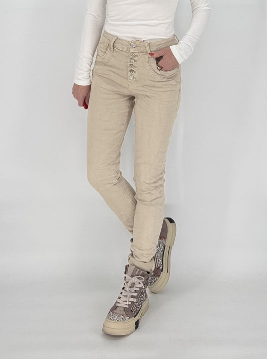 Jeans Hose Jewelly mit designer Knöpfchen beige