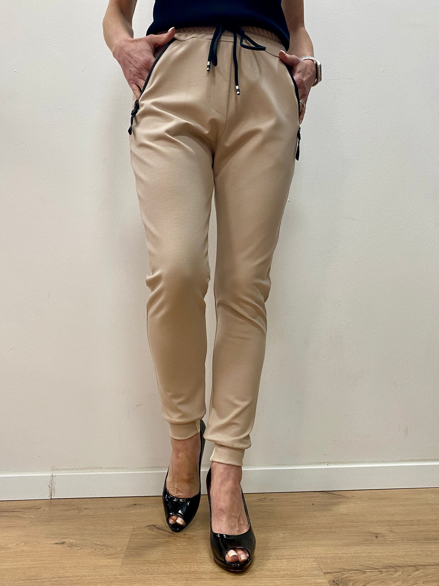 ESViViD Hose in beige Jogpants-Art