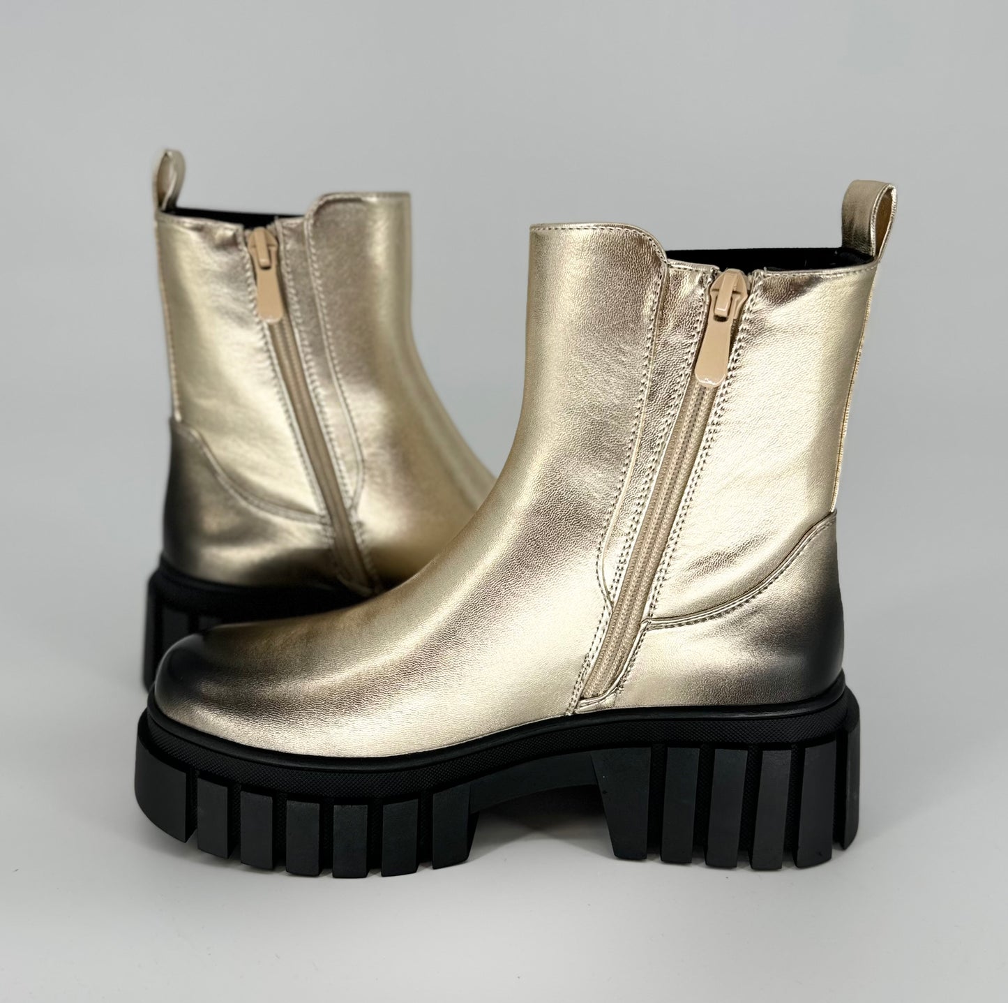 Boots Plateau Sohle gold