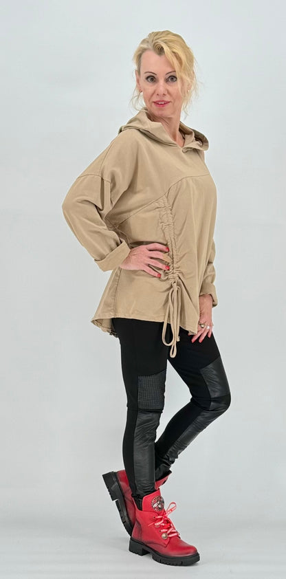 Sweatshirt "Zunge" Cold-Shoulder-Langarm beige