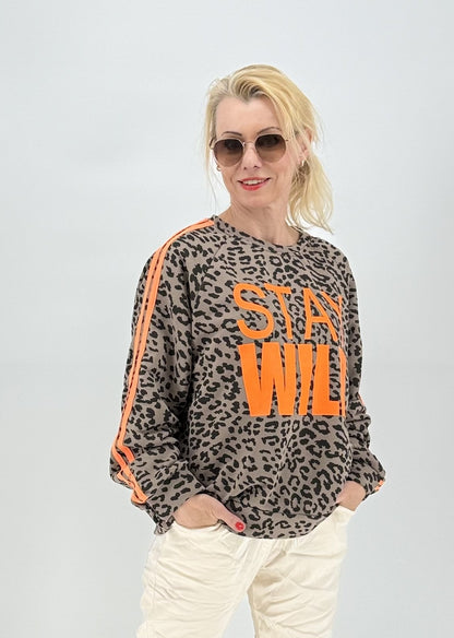 Sweatshirt "Stay Wild" leo/orange