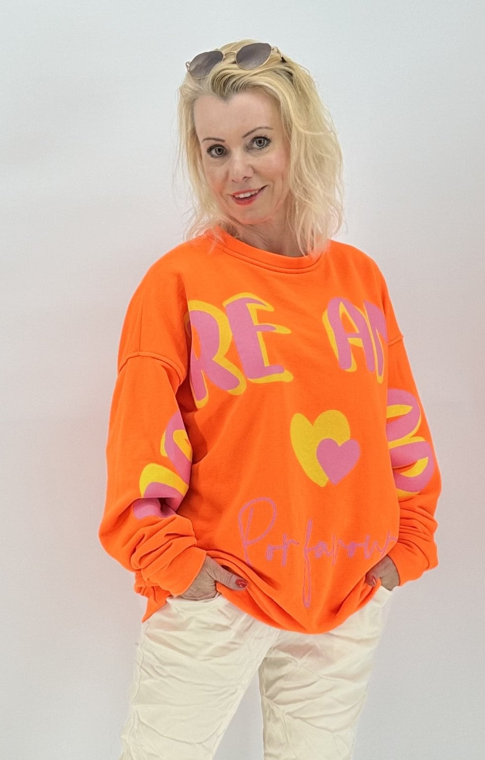 Sweatshirt "MORE" orange