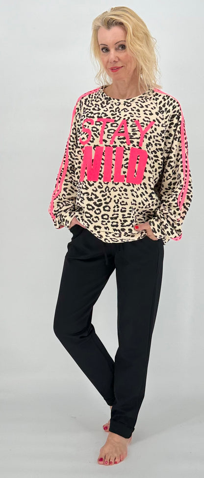 Sweatshirt "Stay Wild" leo/pink