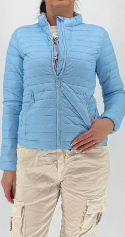 Steppjacke in himmelblau