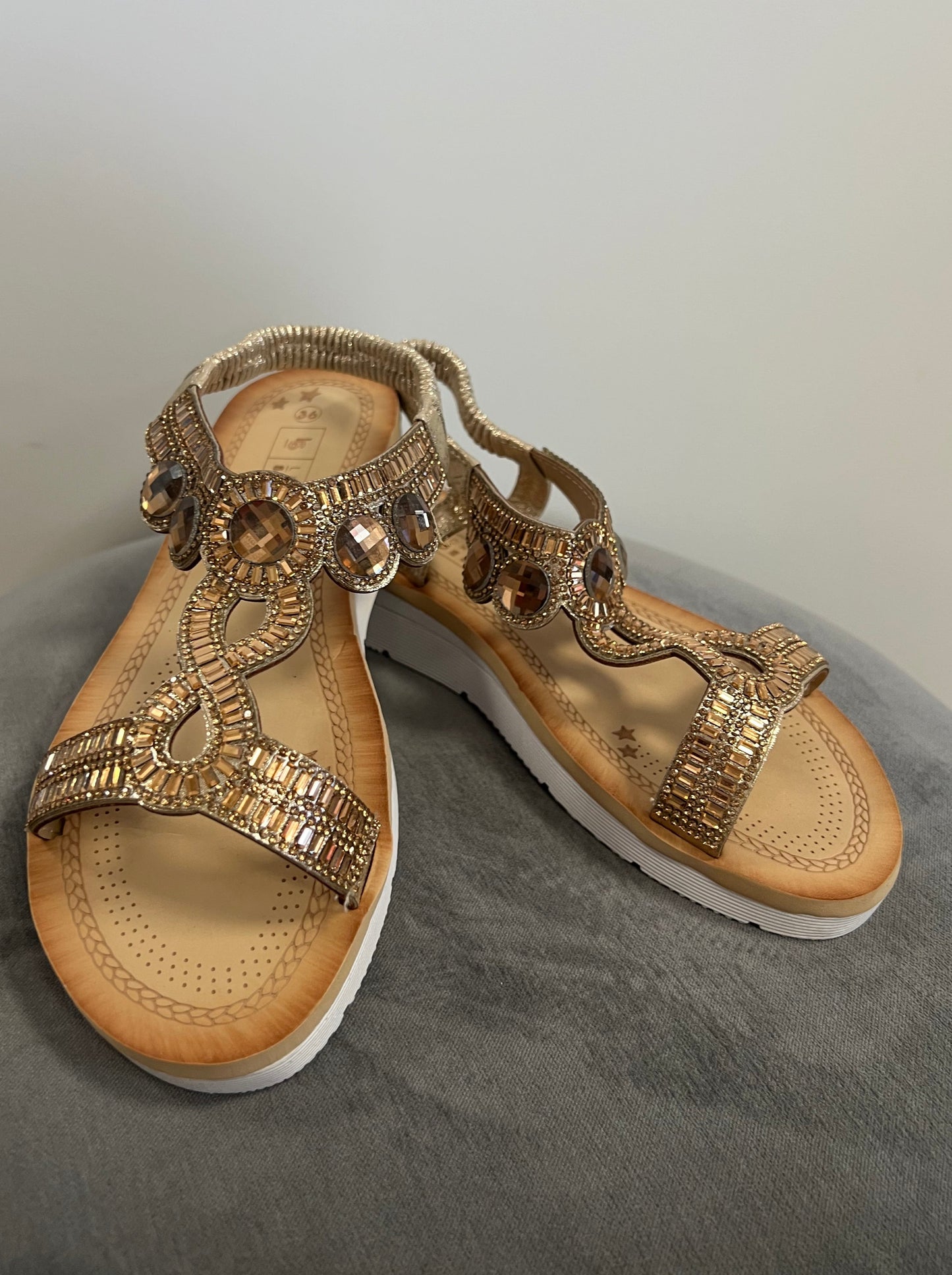 Sandalen "Diamonds" gold