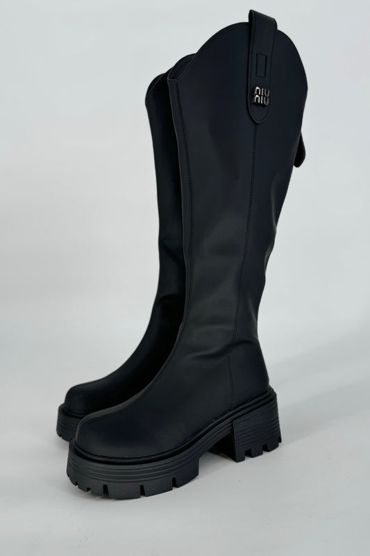 Boots "NiU" Plateau Sohle schwarz